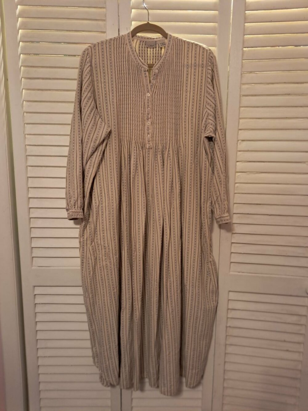 VINTAGE GRANNY CORE LL BEAN DOBBY PINTUCK FLANNEL NIGHTGOWN 1X - Picture 2 of 6